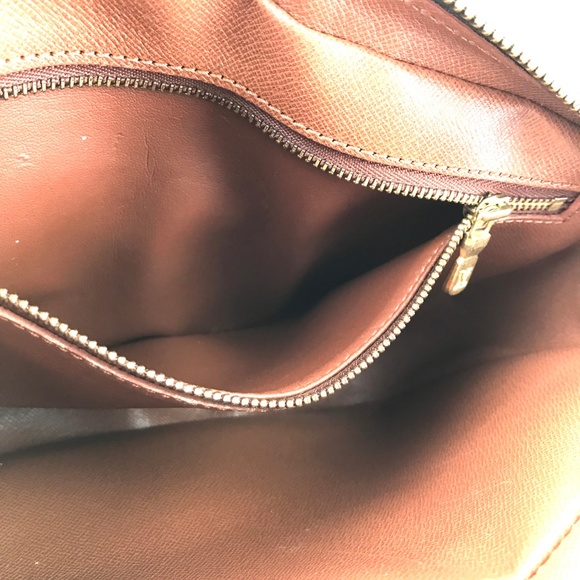 Jeune fille Monogram Canvas Cross Body Bag - Picture 6 of 8